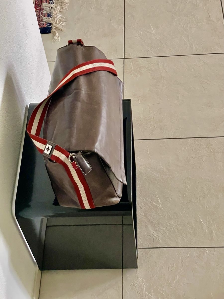 Bally Borse: Bally Leather Business / Laptop Bag – Usato da Richterswil venduto da Prangins9 7