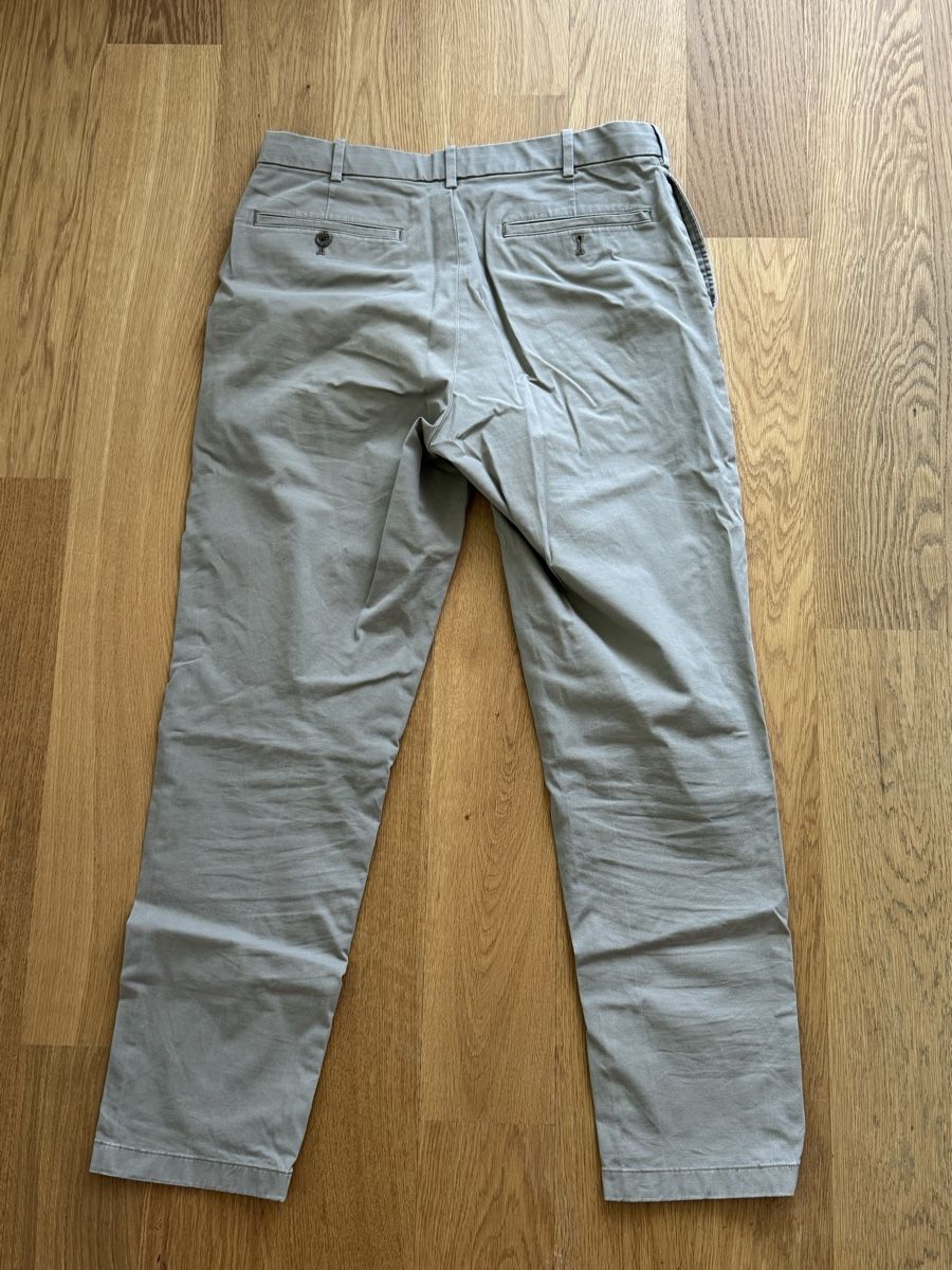 Uniqlo Pantaloni: Uniqlo Herrenhose – Usato da Rotkreuz venduto da she_8nyq 1
