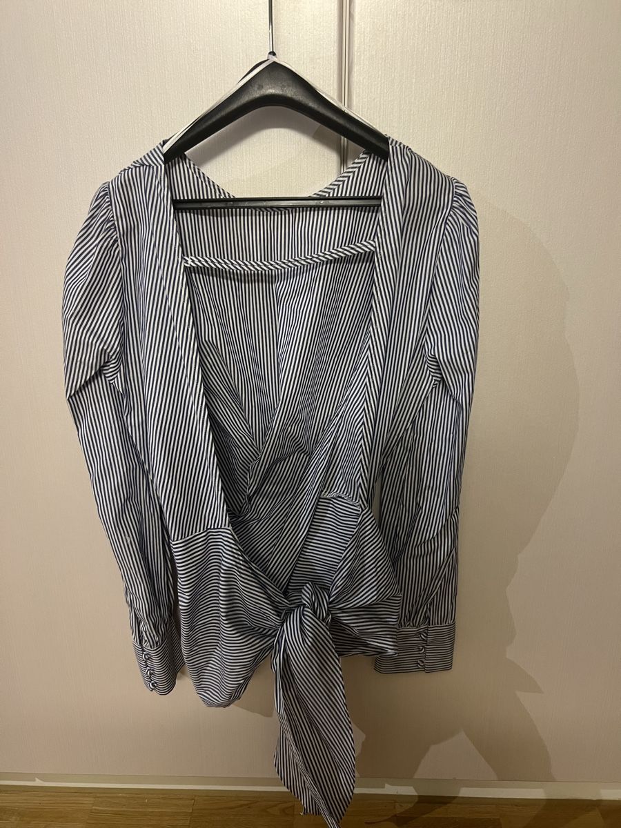 Zara Blusen: Bluse Zara – Neu (gemäss Beschreibung) aus Zürich von val_5d9k 1