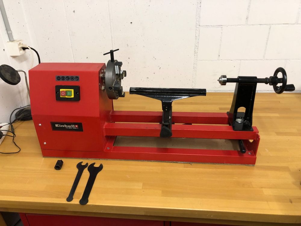 Draaimachine in de winkel stock foto. Image of techniek - 210383378