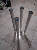 4 pieds de table blancs IKEA 70cm