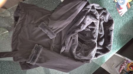 Elegante e particolare giacca grigia