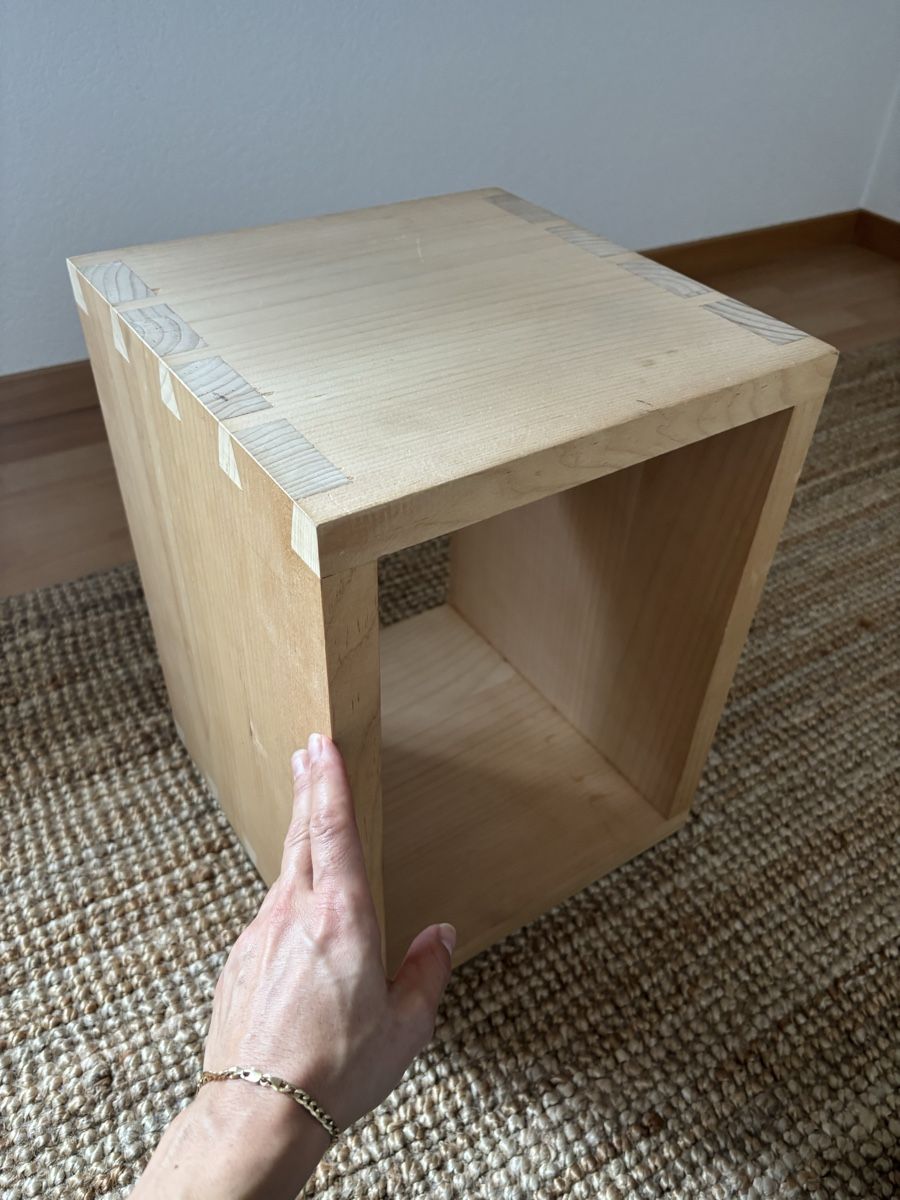 Comodini: Nachttisch/Hocker aus Holz – Usato da Bern venduto da wisemagpie 1