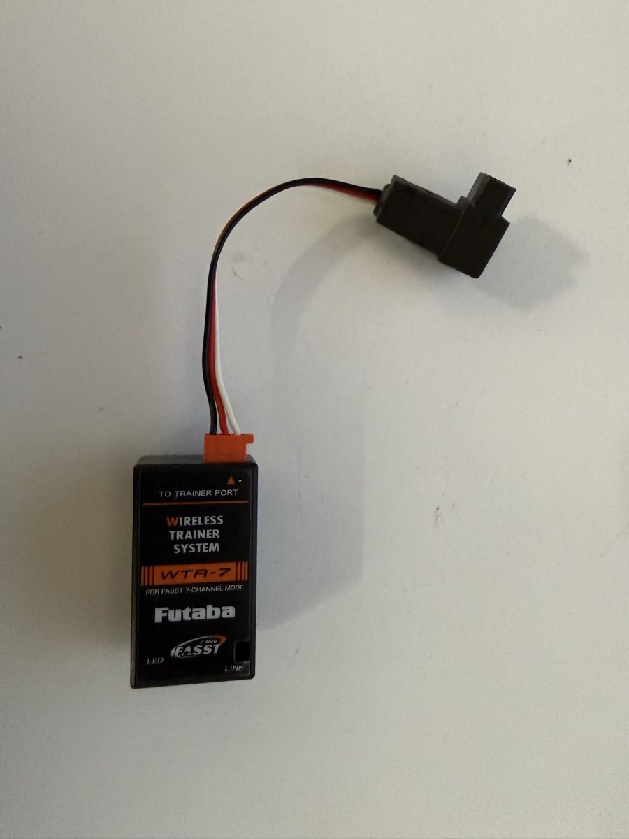 Futaba Fernsteuerungen: Futaba Wireless Trainer System WTR-7 – Gebraucht aus Gebertingen von Dvenosta