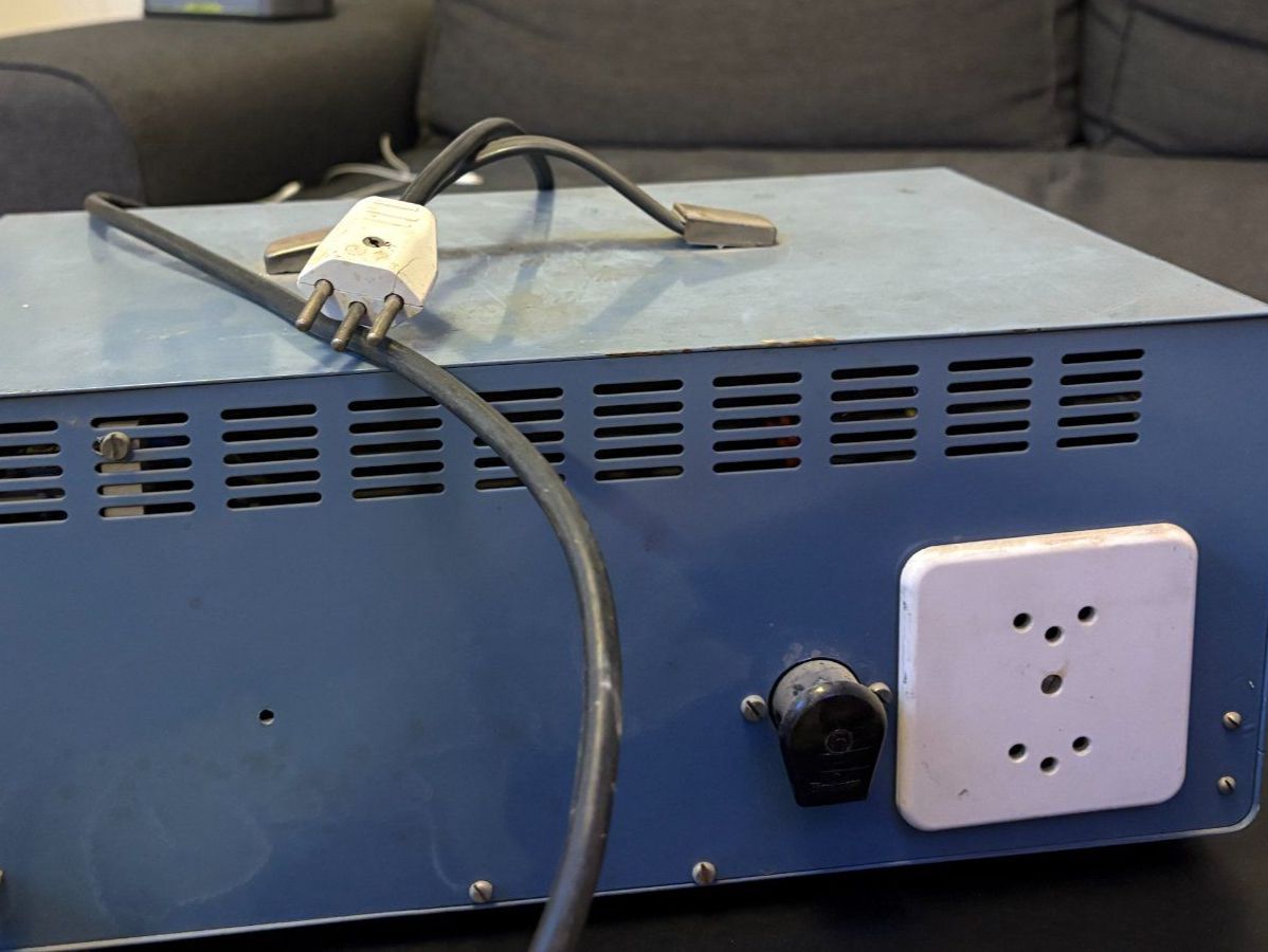 Ladegeräte: Netzgerät/ Ladestation/ Netzspeisungsgerät – Gebraucht aus Biel-Bienne von dhmecanics 4
