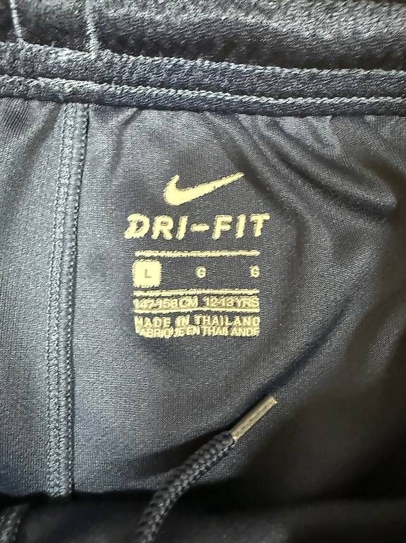 Maillots de corps & Pantalons: short du PSG (paris-saint-germain) – D'occasion à Crans VD par SunDance20 1