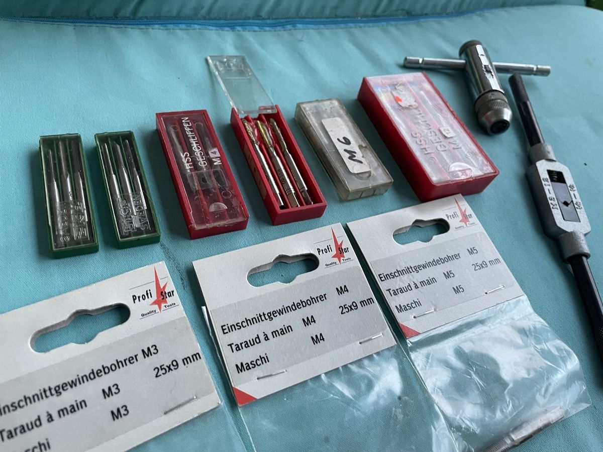 Tous les outils: Gewindebohrer Set – Neuf (Voir description) à naters par commencal89 1