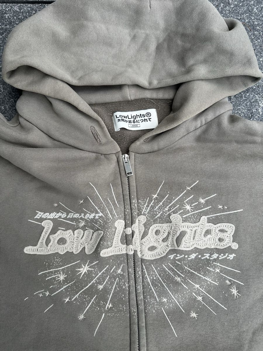Maglioni & Felpe: Kapuzenpullover Low Lights Grösse M neu – Nuovo (secondo la descrizione) da Schwanden GL venduto da bil_2n28 1