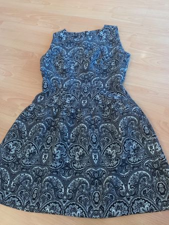 Jolie robe Nuna Lié taille XL ou 42