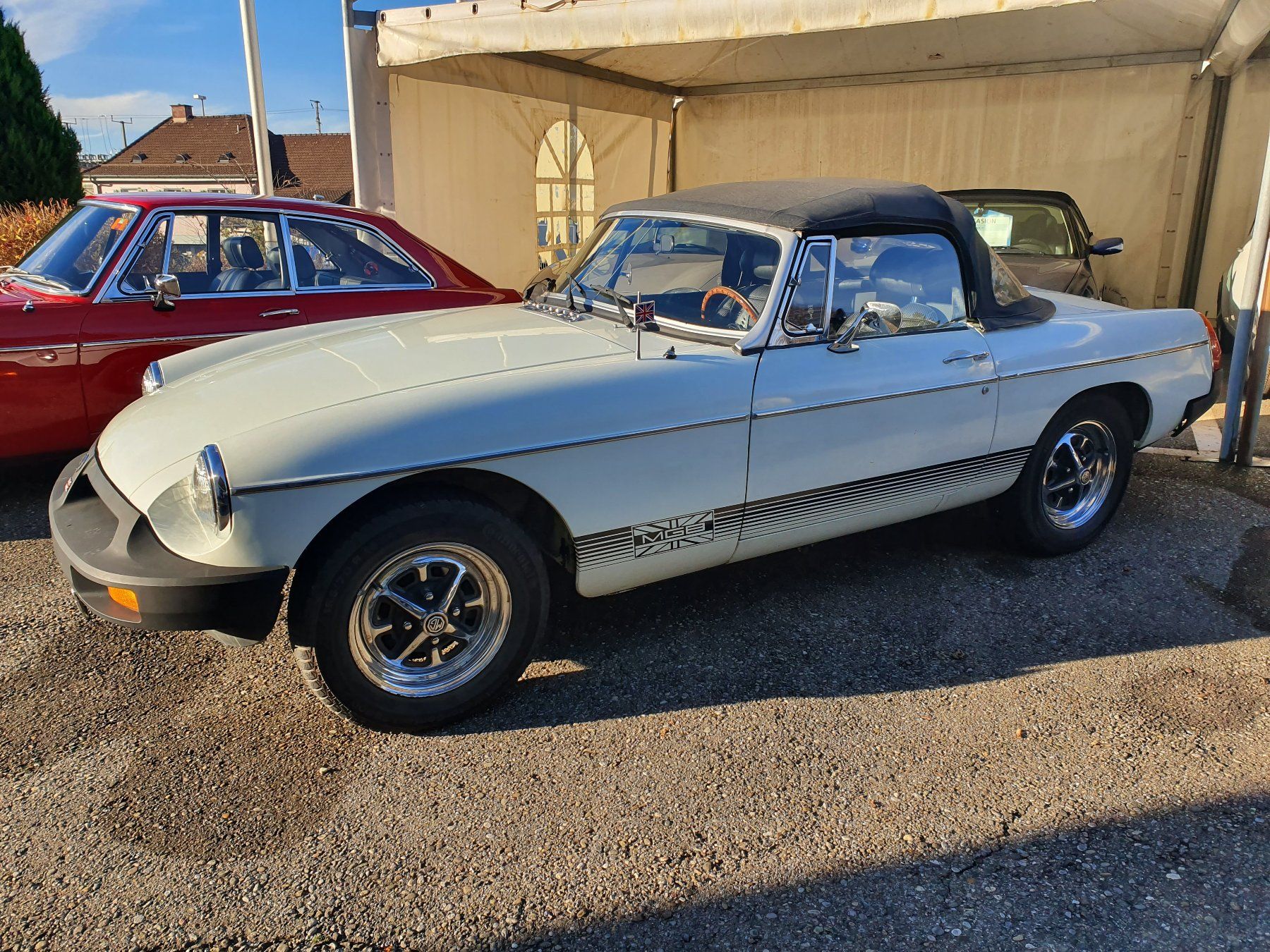 MG Automobili: MG B Roadster mit Oldtimereintrag – Usato da Schwarzenbach SG venduto da MGTC