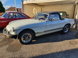 MG B Roadster mit Oldtimereintrag