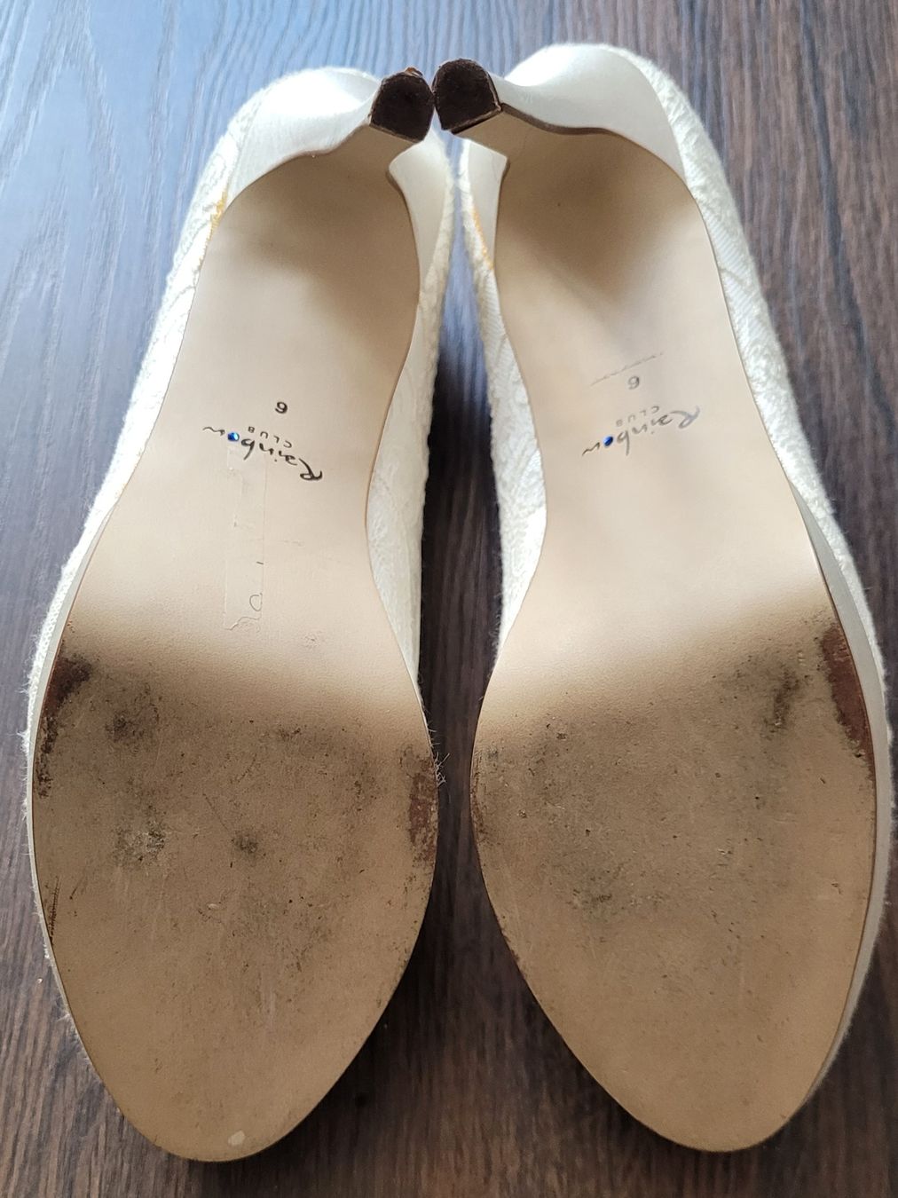 Rainbow Damenschuhe: cremefarben Spitzenpumps – Gebraucht aus Herisau von Yyyoga 3