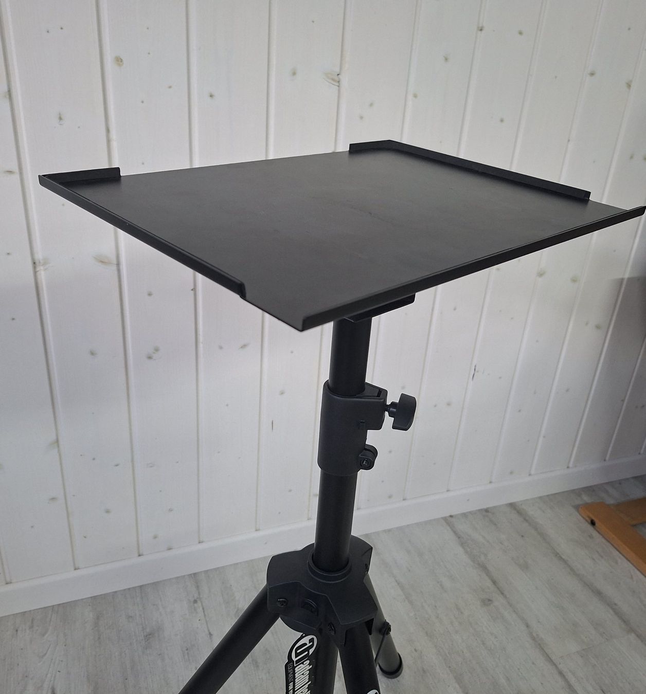 Racks & Cavalletti: Adam Hal Laptop-Ständer Stahl – Nuovo (secondo la descrizione) da Felben-Wellhausen venduto da Ruediz 3