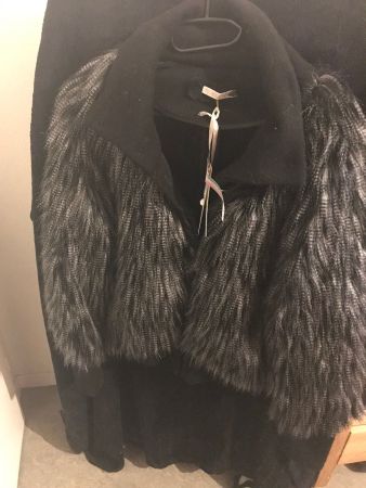 Edle Kunstpelz Jacke