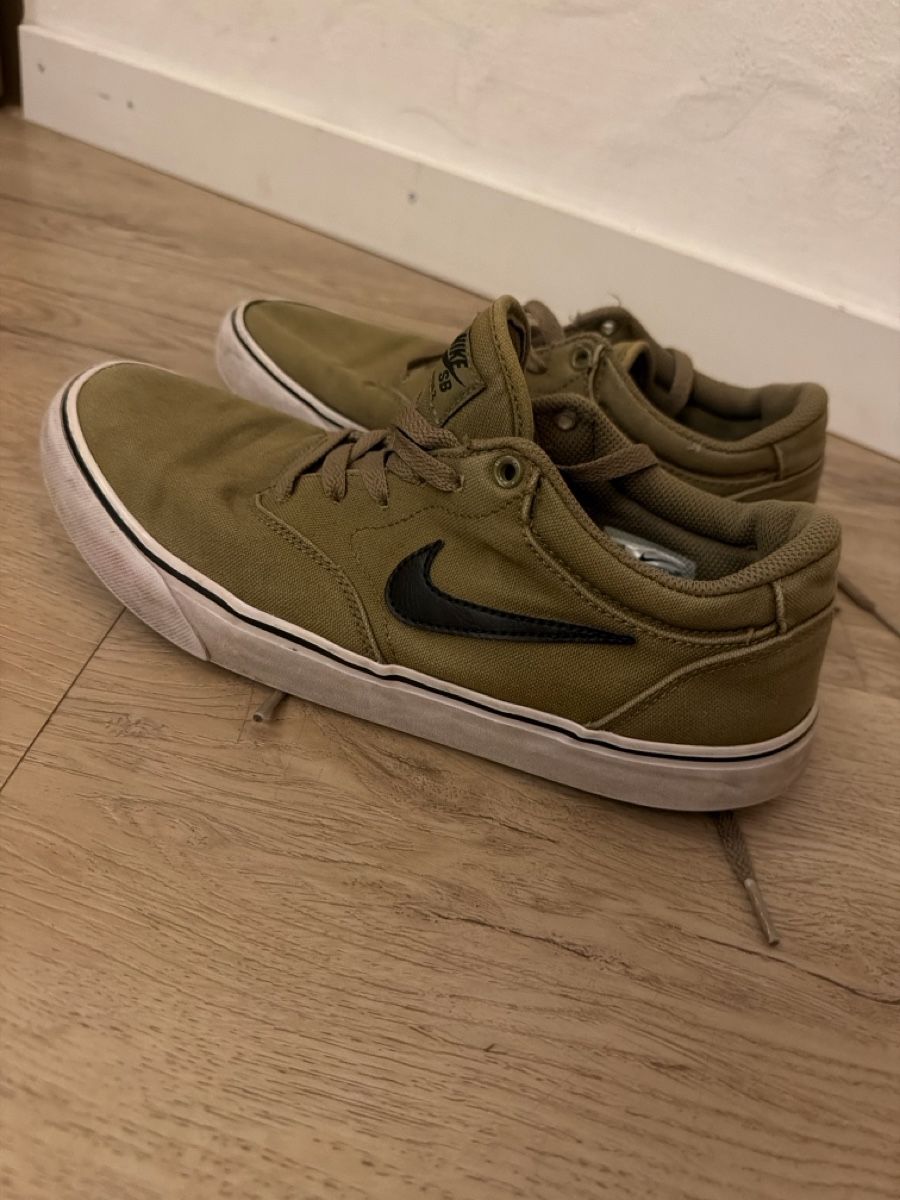 Nike Chaussures hommes: Nike SB Chron 2 – D'occasion à Wädenswil par rot_krf8