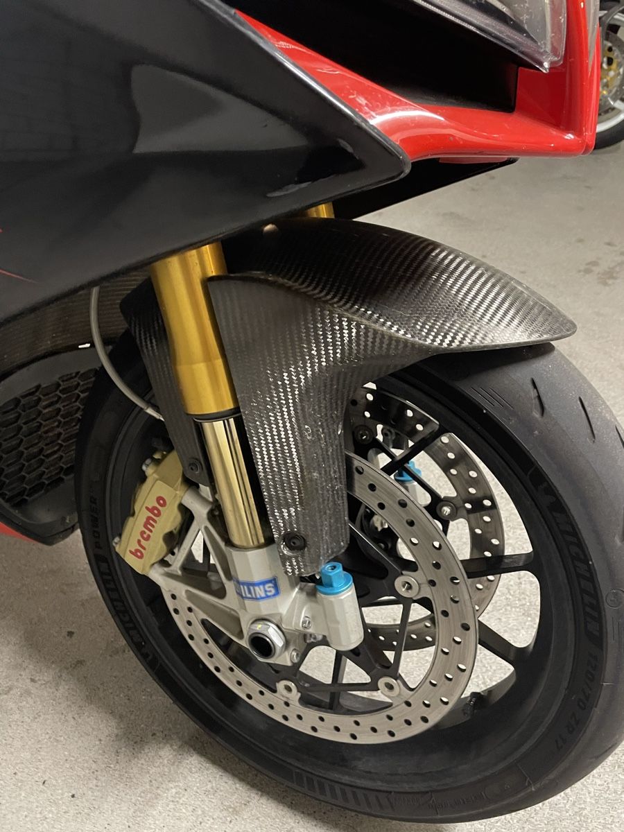 Strada: Aprilia RSV4 Factory – Usato da Sirnach venduto da Verchauf95 3
