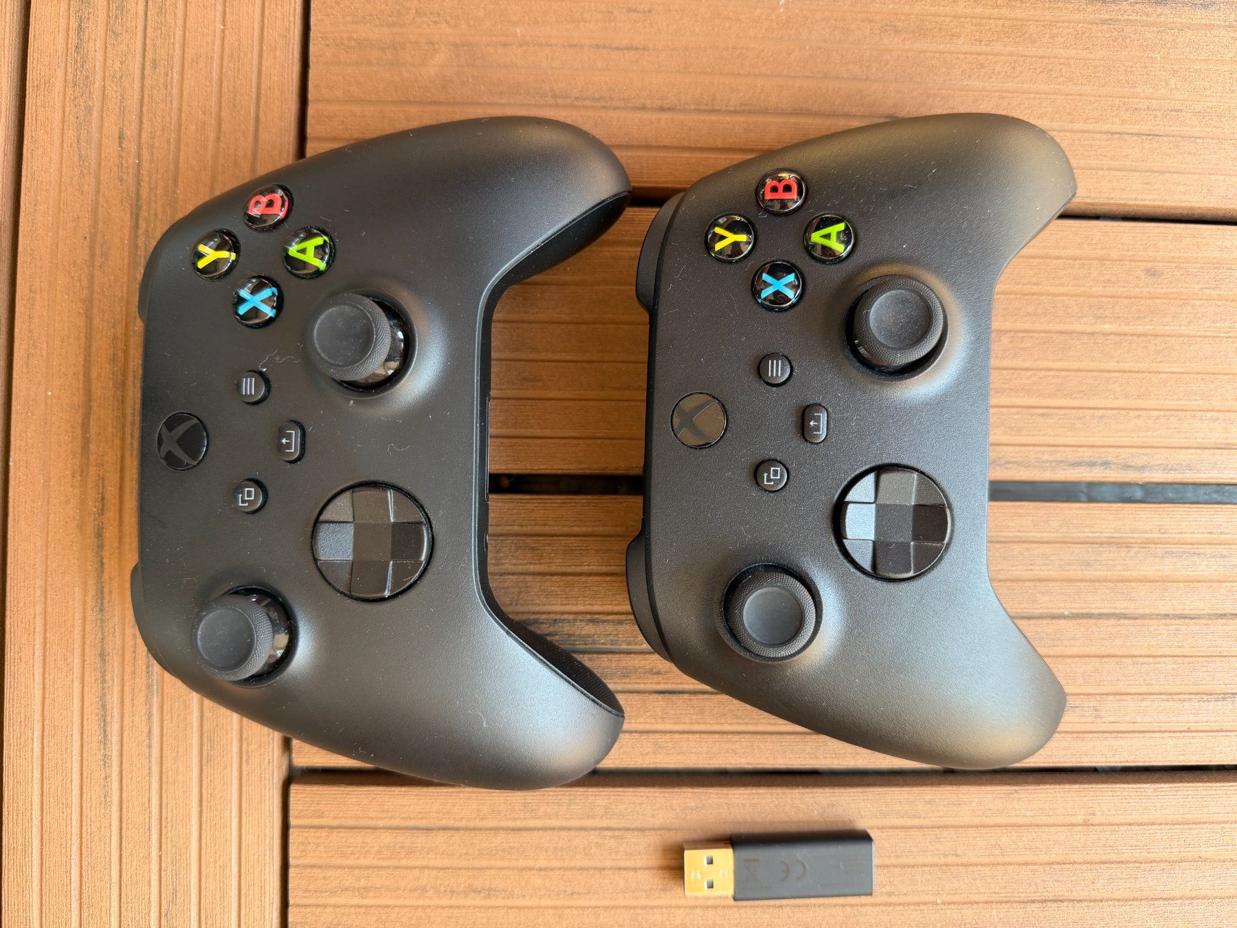 Microsoft Controller: Xbox Controller Series 2 Stk. mit USB Wireless Adapter – Usato da Zürich venduto da marcel_k 1