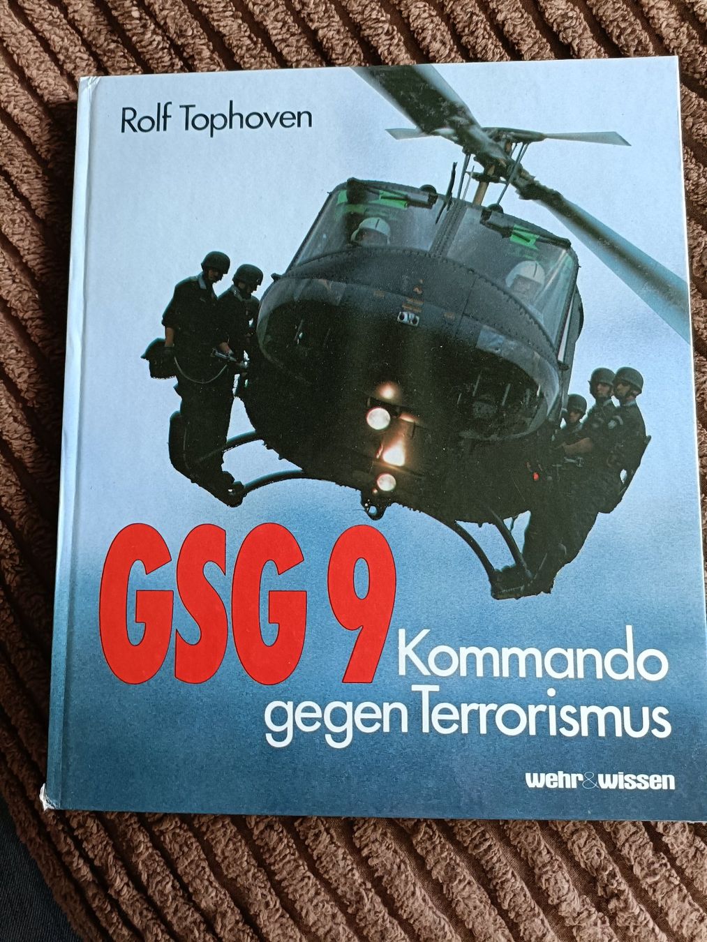 Bücher: GSG 9, Kommando gegen Terrorismus 1977 – Gebraucht aus Grenchen von Schlussliecht