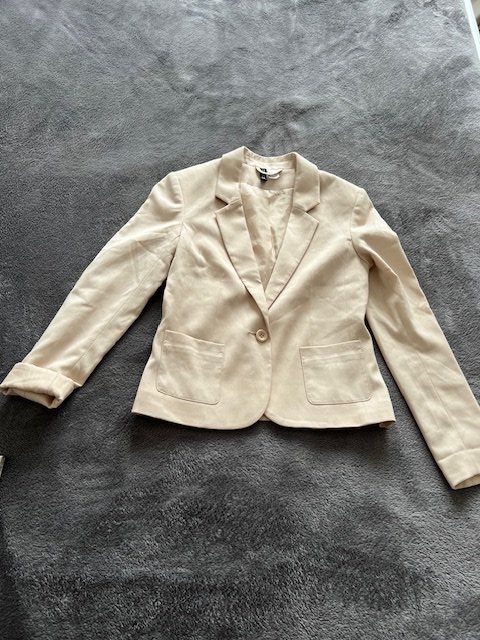 H&M Giacche: Schicke Blazer von H&M in Grösse 34 – Usato da Gossau Sg venduto da olles