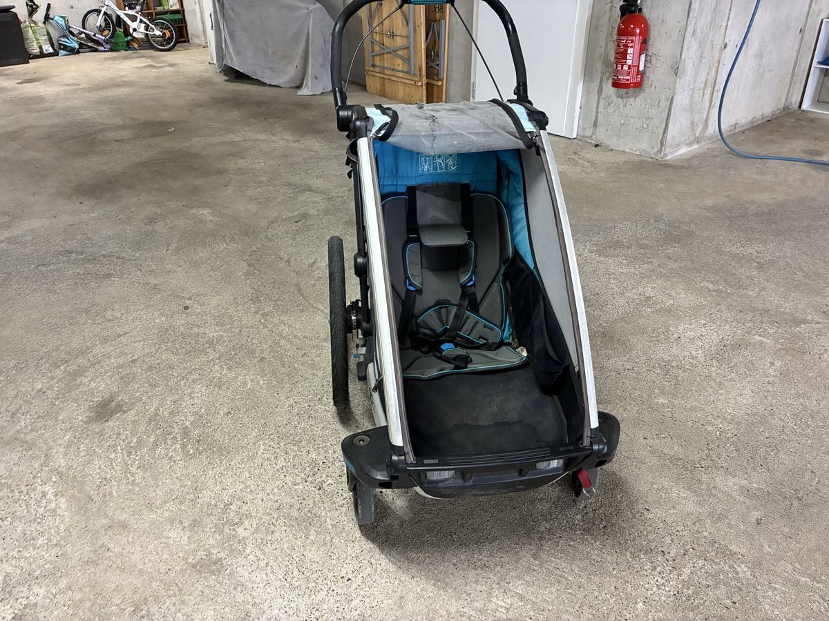 Rimorchi: Thule chariot Trailer used condition – Usato da Peseux venduto da keef10 3