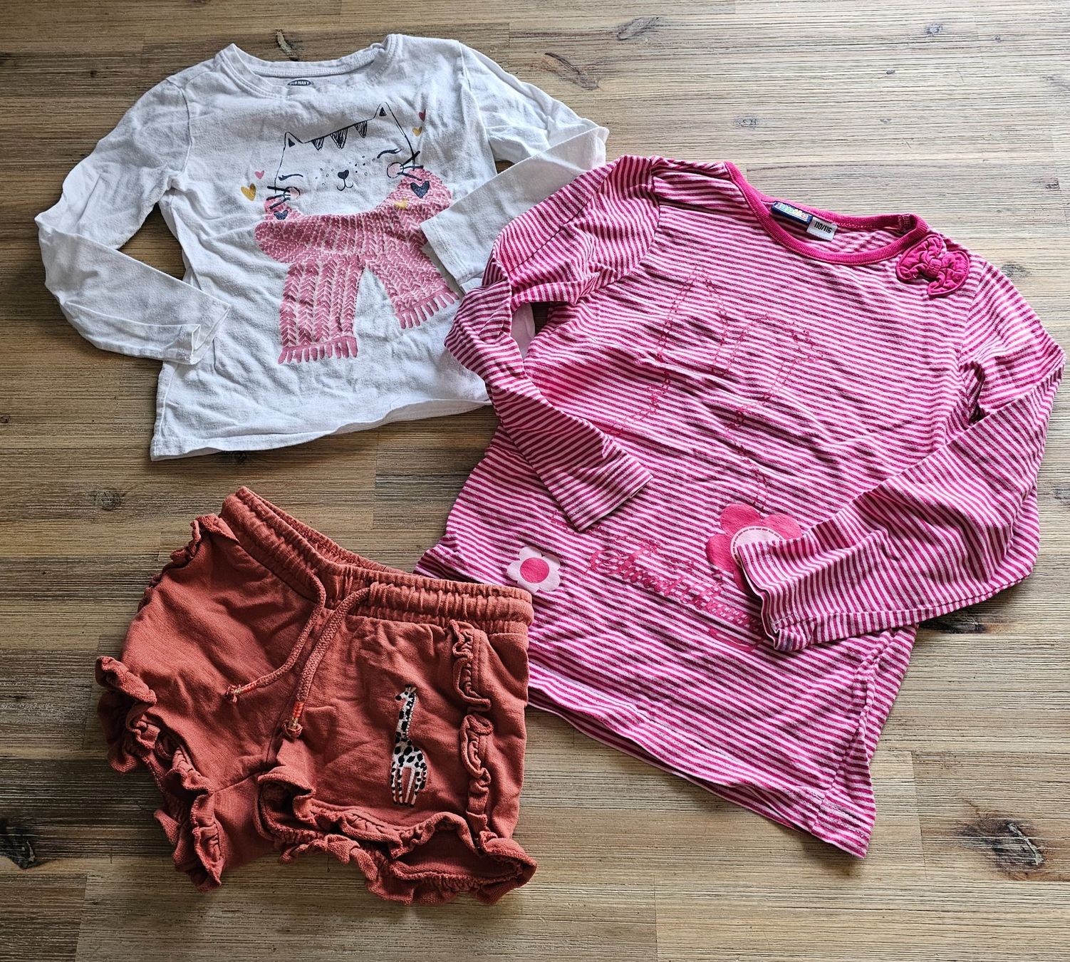 Lotti & Set di vestiti: Kinderkleider Set Sommerkleider Mädchen Grösse 98/104 – Usato da Basel venduto da Sinibini86 4