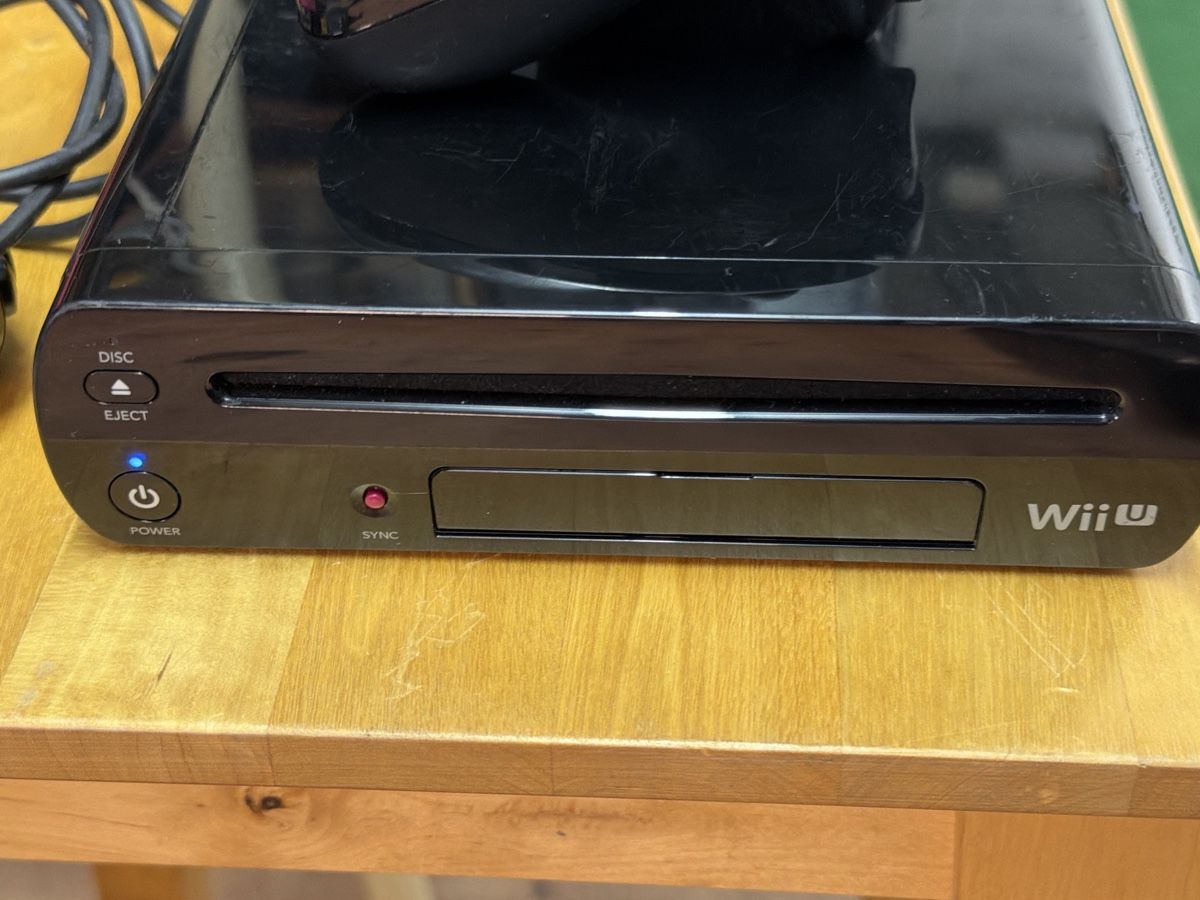 Nintendo Console: Nintendo Wii U 32GB con accessori,  – Usato da basel venduto da Swiss._.1978 1