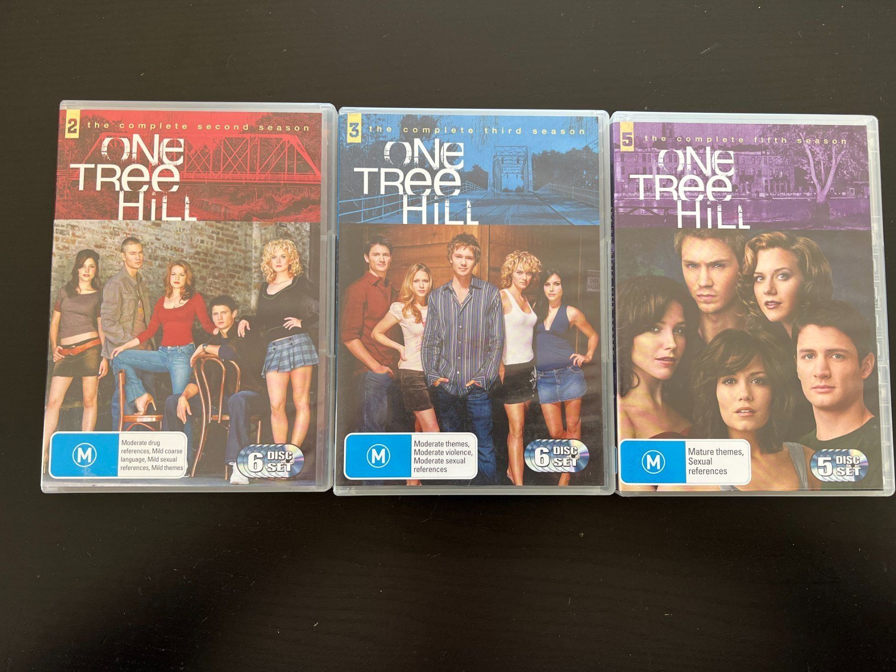 Tutti i DVDs: 12 coffrets Bones, Californication, Las Vegas, One tree hill – Usato da Murist venduto da kalmec 3