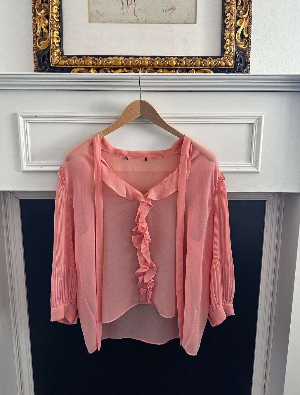 Camicette: Bluse mit Rüschen Damen – Usato da Liestal venduto da Ballybs