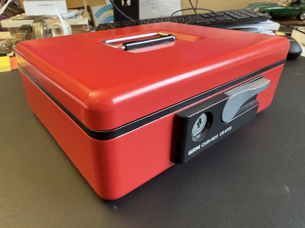 Registratore di cassa: SRM Geldkassette CB-9705 mit Schloss – Usato da Luzern venduto da Philucardo 1