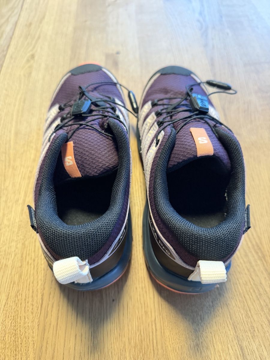 Chaussures filles: Salomon Trekkingschuhe Gr. 34 – D'occasion à Windlach par Binchen0 4
