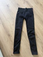 Halara Leggings Schwarz Grösse M Rippenmuster für Sport