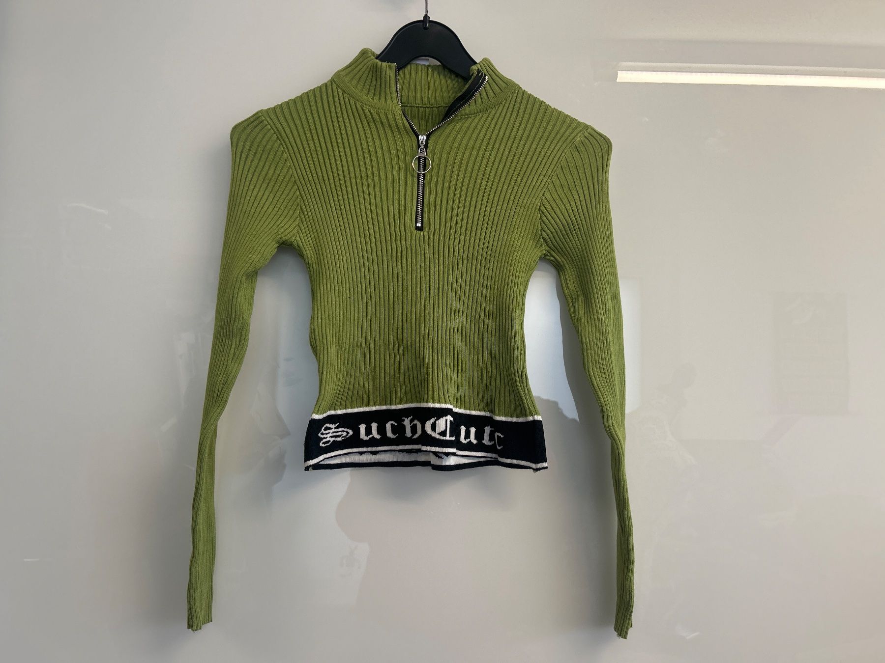 Maglioni & Felpe: Pullover bauchfrei weich figurbetont one size NEU – Nuovo e nell'imballaggio originale da Regensdorf venduto da Spyke55