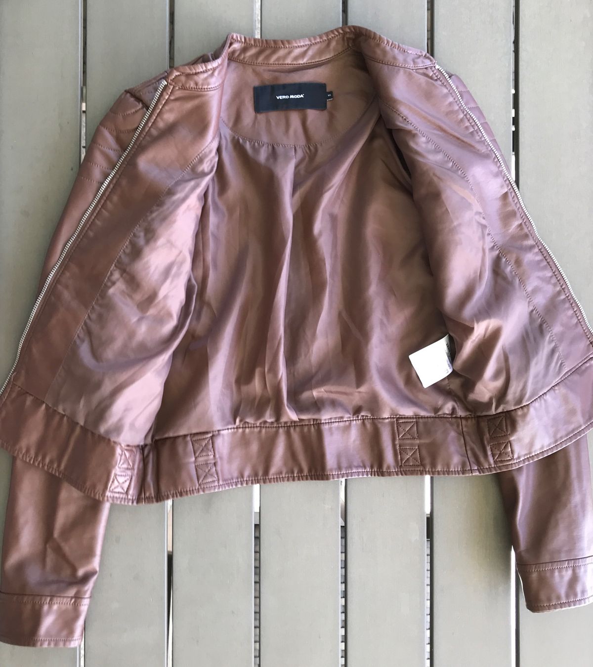 Vero Moda Giacche: VERO MODA SHORT COATED JACKET, XS – Nuovo (secondo la descrizione) da Ebnat-Kappel venduto da Molton 4