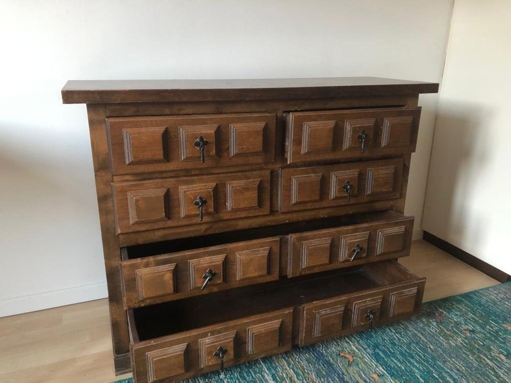 Commodes: Commode ancienne, style rustique – D'occasion à Courtelary par Giau