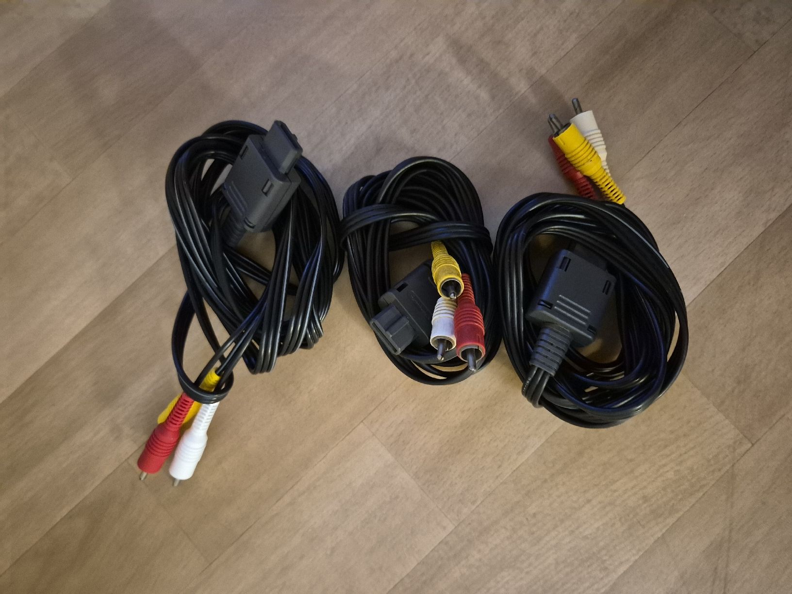 Nintendo Console: PAL Nintendo 64 Video Kabel – Usato da Dielsdorf venduto da BARDARRU