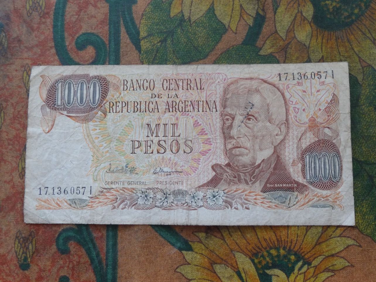 Banconote: ARGENTINE  1000  Pesos  Billet – Usato da Romanel-sur-Lausanne venduto da Swift13