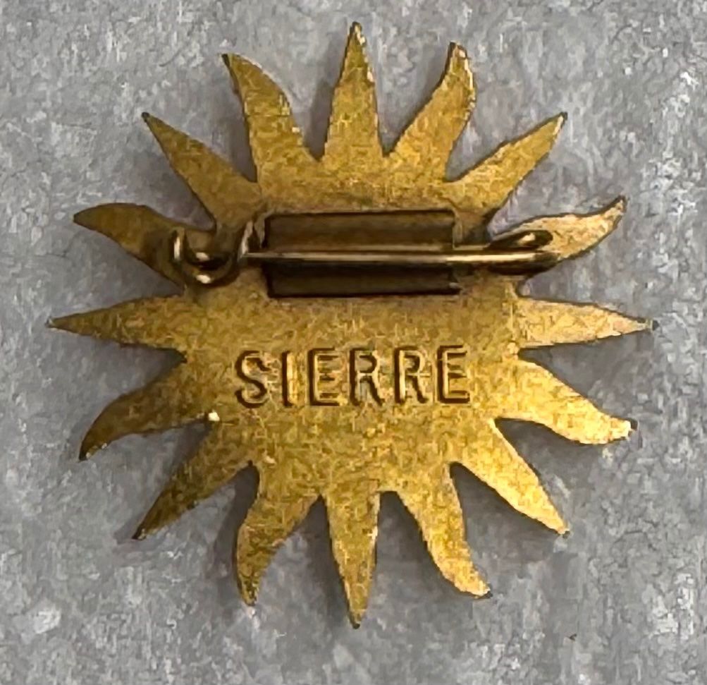 Médailles: Schöne Brosche evtl.St.Moritz Sonne Sierre – D'occasion à Andwil SG par Ariisa1234 1