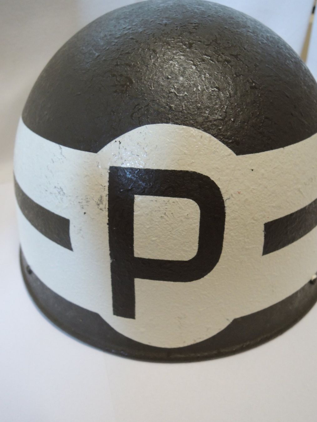Schweizer Armee Uniformen: Schweizer Militärpolizei-Stahlhelm Grösse einstellbar – Gebraucht aus Uznach von Othmar52 2
