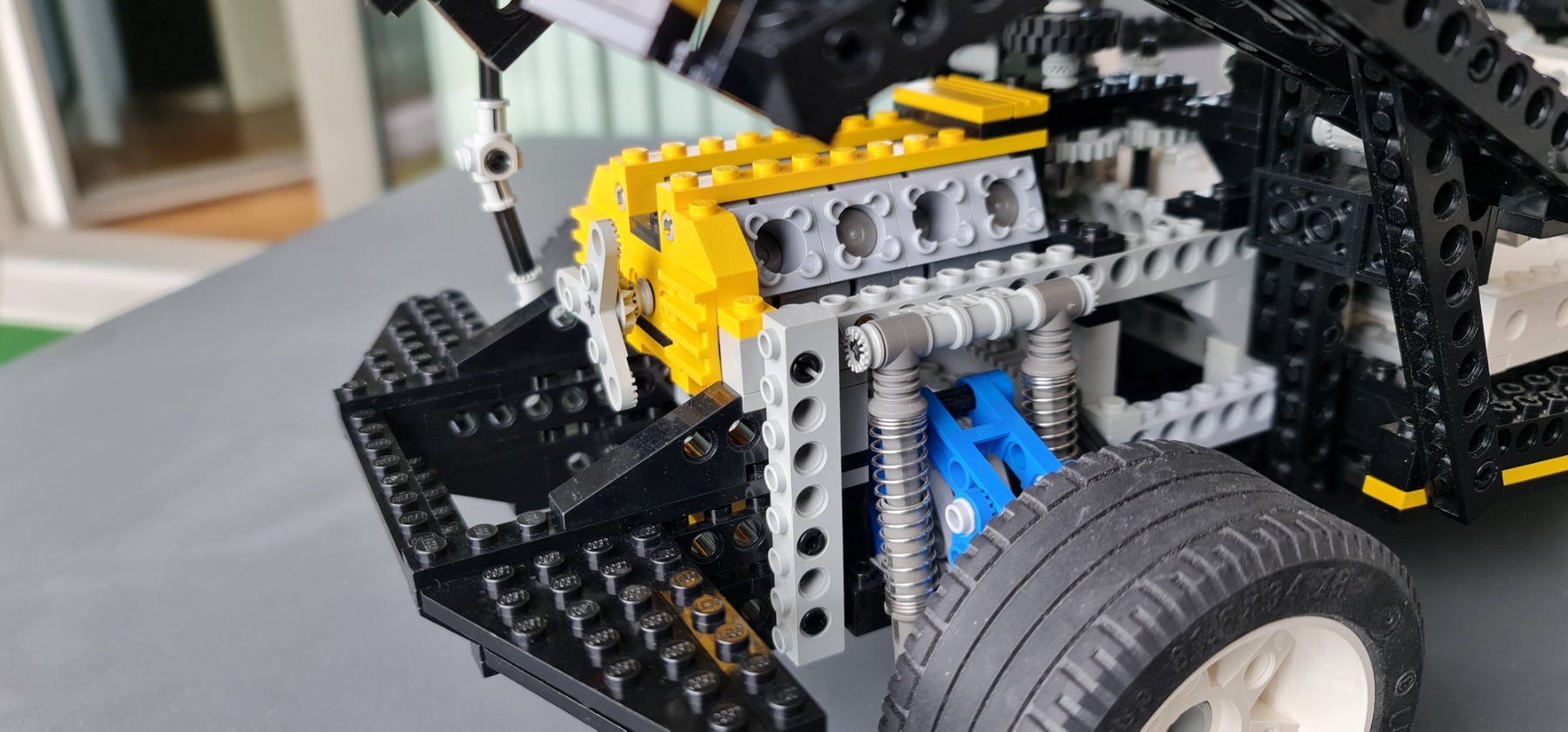Lego Baukästen: LEGO Technic 8880 - Super Car, von 1994 – Gebraucht aus Liebefeld von  7