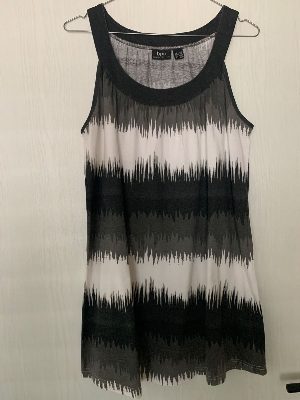 Robes: STRANDKLEID / SOMMERKLEID GRÖSSE 40 – D'occasion à Embrach par korbflechter49