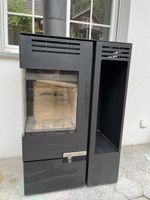 Holzofen Schwedenofen von Aduro 12 mit Holzablagefach