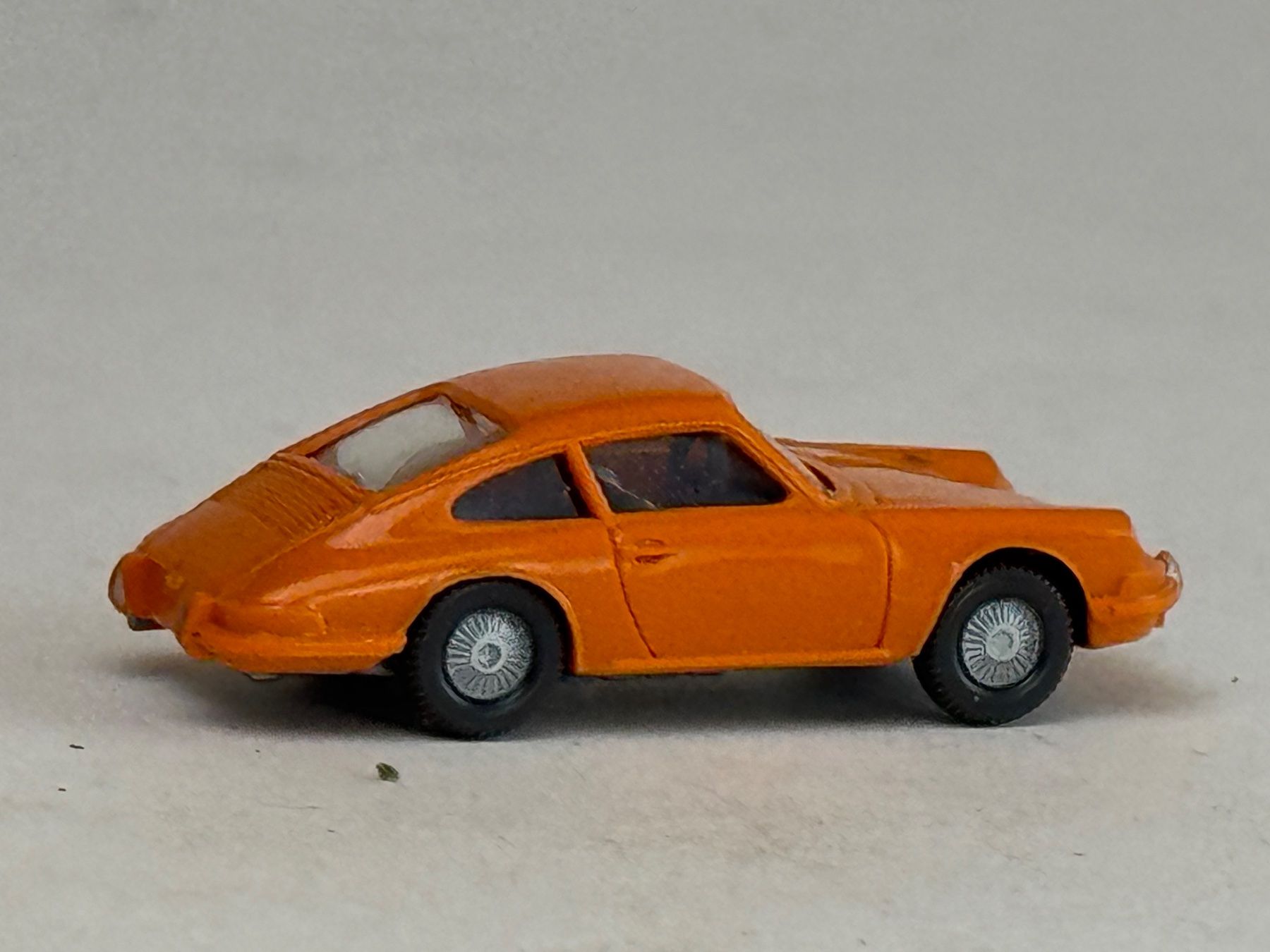 Wiking Modellini d'auto: VE1- Wiking Porsche  911 orange – Usato da Elm venduto da Wikmtz 1