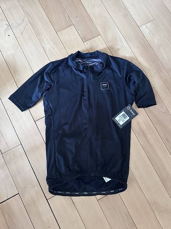 Canottiere & Pantaloni: Zoot Elite Cycle Areo Jersey – Nuovo e nell'imballaggio originale da Zürich venduto da Clara.Trixi