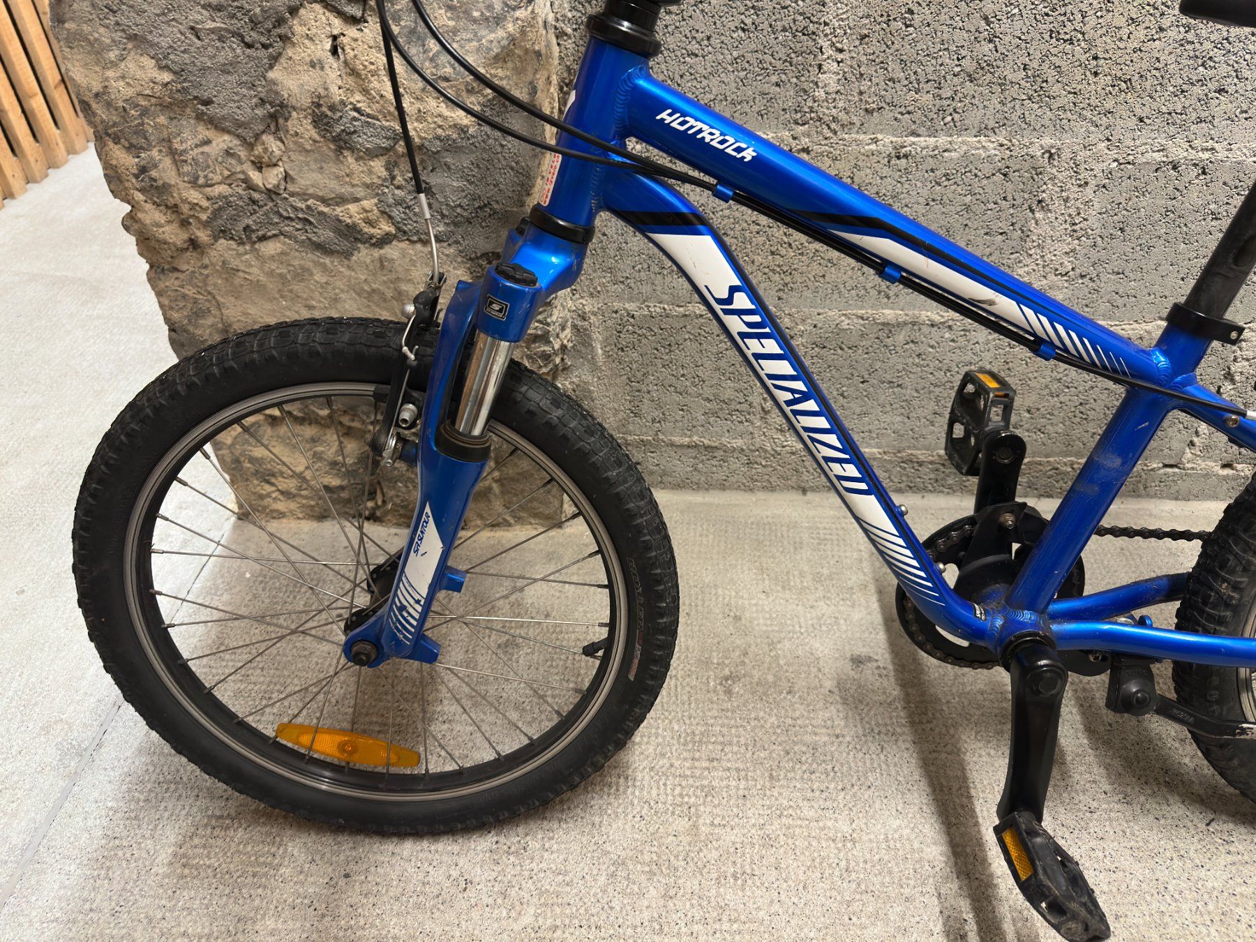 Specialized Biciclette: VTT vélo Specialized Hotrock 20 pouce – Usato da Lausanne venduto da brixton 2