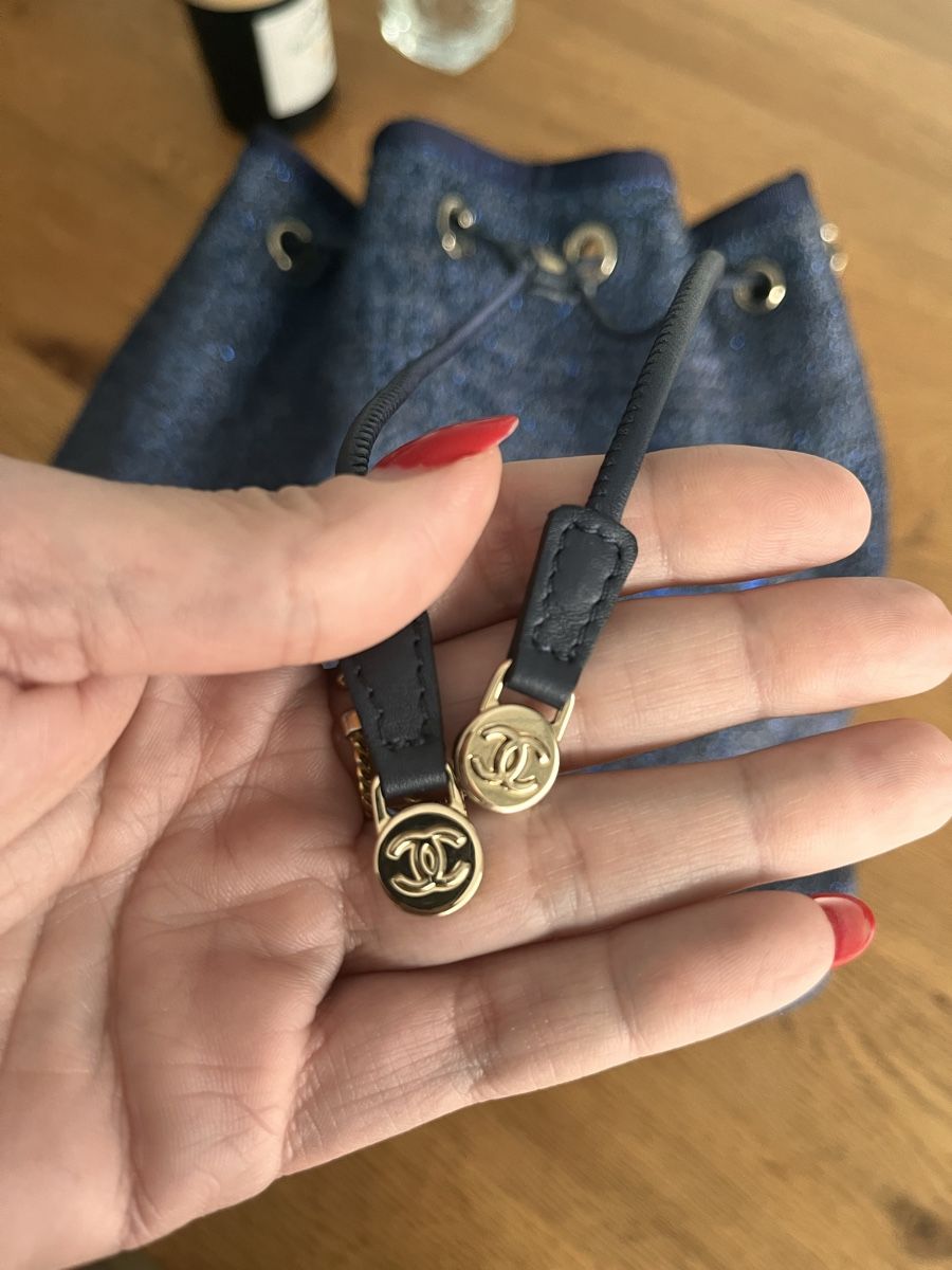 Chanel Zaini: CHANEL DEAUVILLE BACKPACK – Nuovo (secondo la descrizione) da Marin-Epagnier venduto da vanessita_ch 6