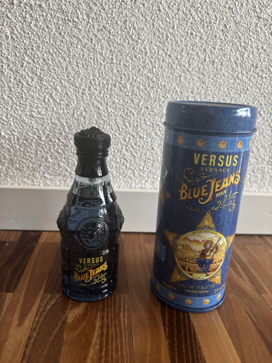 Versace Profumi & Eau de Toilette: Versace Bluejeans Man Parfüm 75ml – Nuovo (secondo la descrizione) da Wallisellen venduto da Bullet95