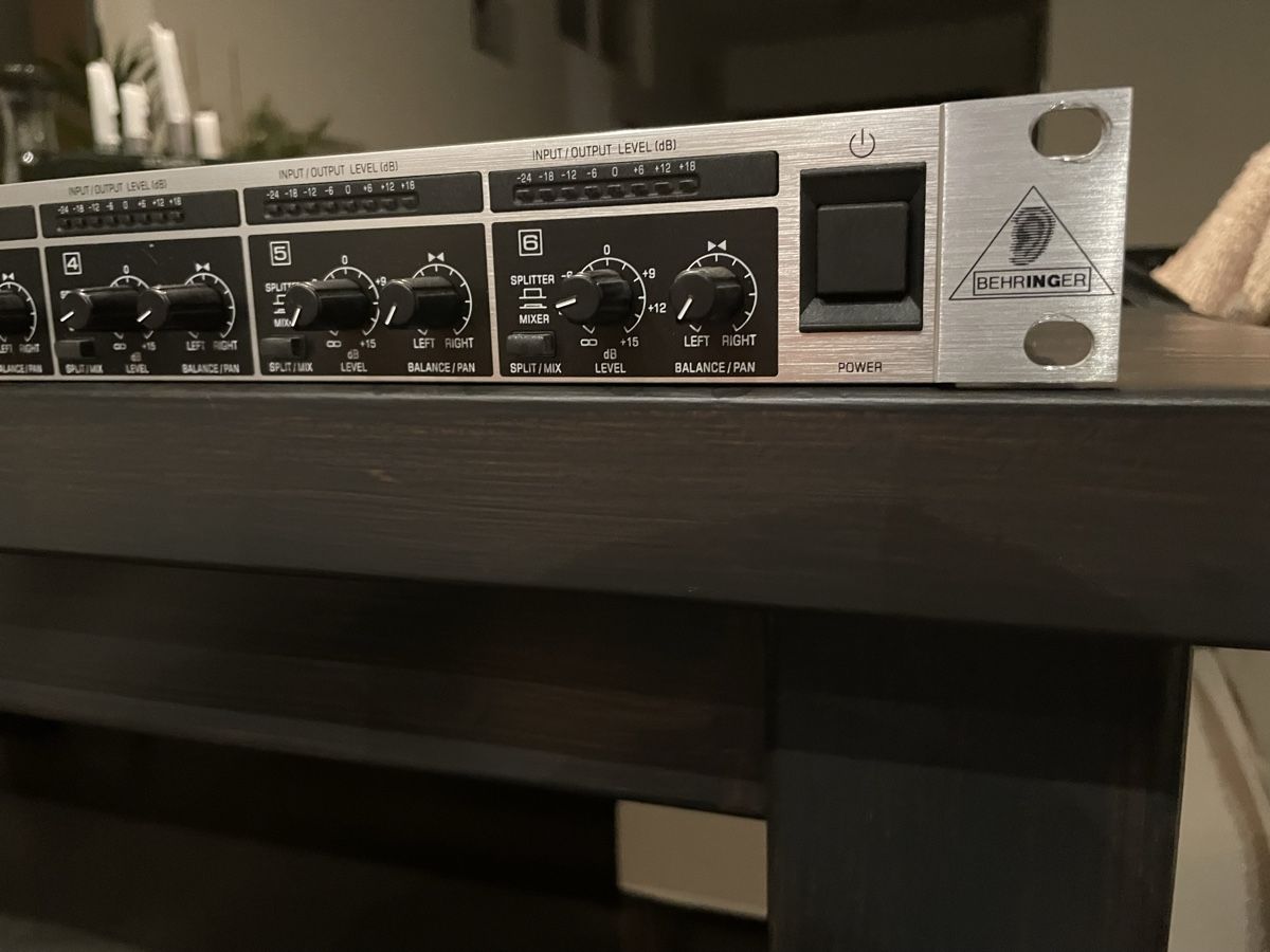 Behringer Console di mixaggio: Behringer Ultralink Pro MX882 – Usato da Interlaken venduto da liv_2f8g 1