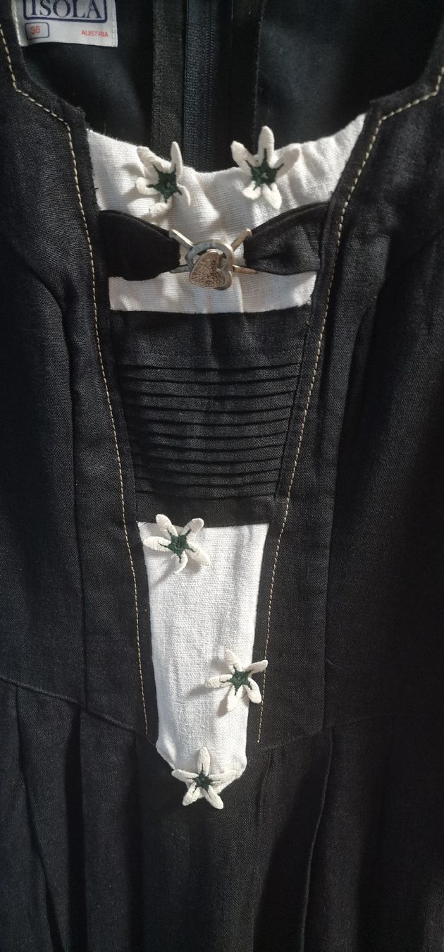 Vestiti: DIRNDL GR 38 Von Österreich – Nuovo e nell'imballaggio originale da Chur venduto da car_5clc