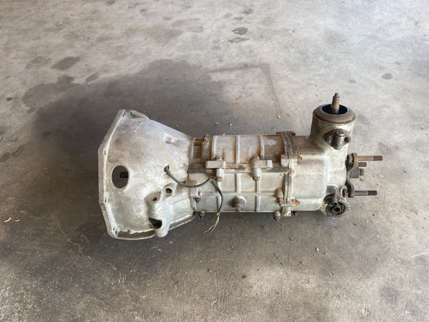 Alfa Romeo Tutti pezzi di ricambio auto: Alfa Romeo 750/101 Getriebe – Usato da Algetshausen venduto da huber21