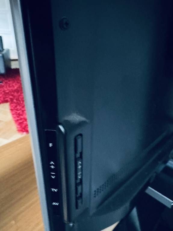 Panasonic Televisori: TV Panasonic TX-P50VT30E und Extras – Usato da Bern venduto da ste_dbg8 1